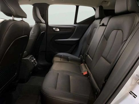 Used 2025 Volvo XC40 B5 Core AWD/4WD image 67