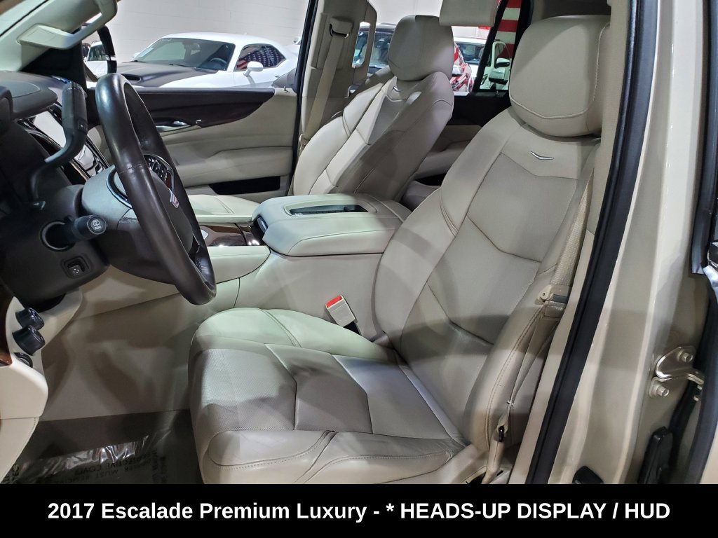 Used 2017 Cadillac Escalade Premium Luxury AWD/4WD image 6