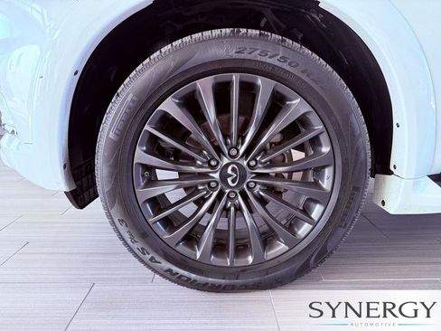 Used 2023 INFINITI QX80 Premium Select w/ All-Season Package RWD image 9
