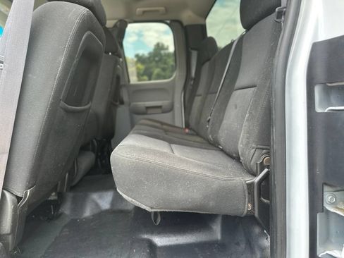Used 2011 Chevrolet Silverado 2500 W/T AWD/4WD image 17