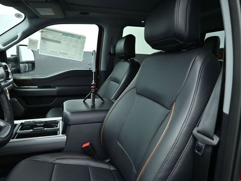 New 2025 Ford F250 Lariat w/ Lariat Ultimate Package image 7