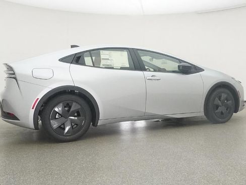 New 2026 Toyota Prius Plug-In Hybrid FWD image 26