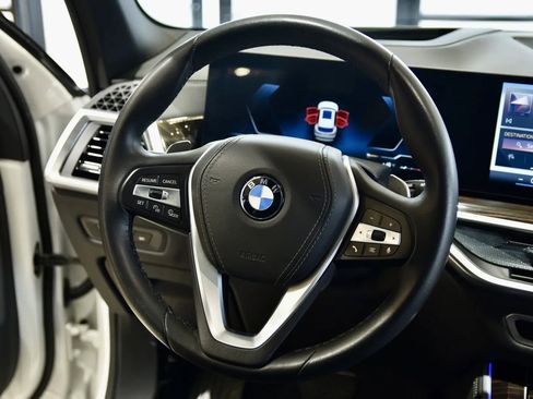 Used 2026 BMW X5 xDrive40i image 18