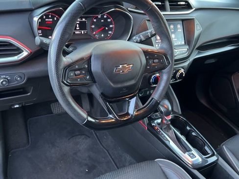 Used 2022 Chevrolet TrailBlazer RS image 18