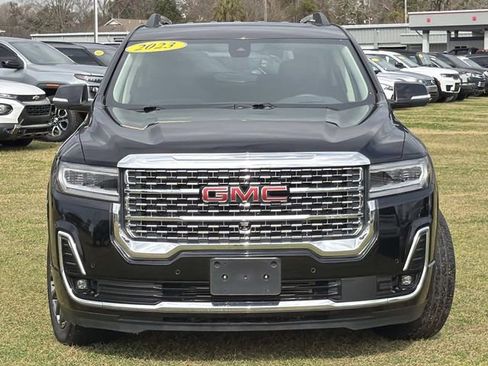 Used 2023 GMC Acadia Denali w/ Black Diamond Edition image 4
