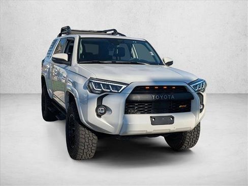 Used 2021 Toyota 4Runner SR5 Premium w/ Moonroof Package AWD/4WD image 3