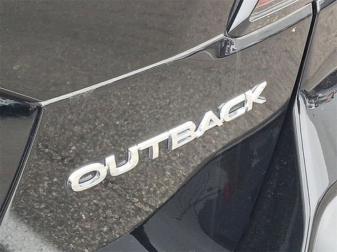 Certified 2025 Subaru Outback Limited image 32