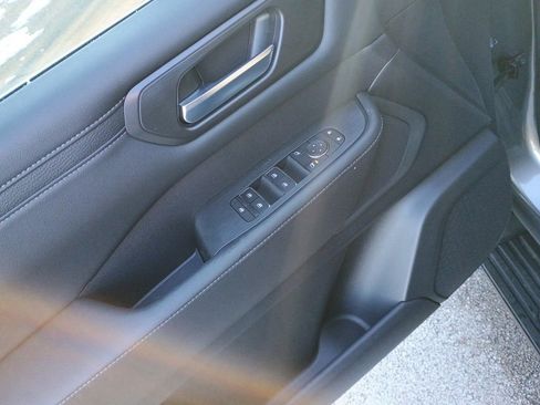 New 2025 Nissan Armada SV image 12