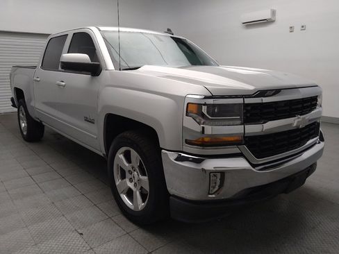 Used 2017 Chevrolet Silverado 1500 LT w/ Texas Edition RWD image 13