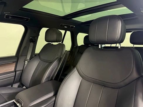 Used 2023 Land Rover Range Rover SE image 6
