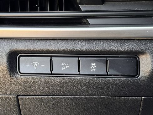 Used 2023 Kia Telluride S w/ S Sunroof Package FWD image 18