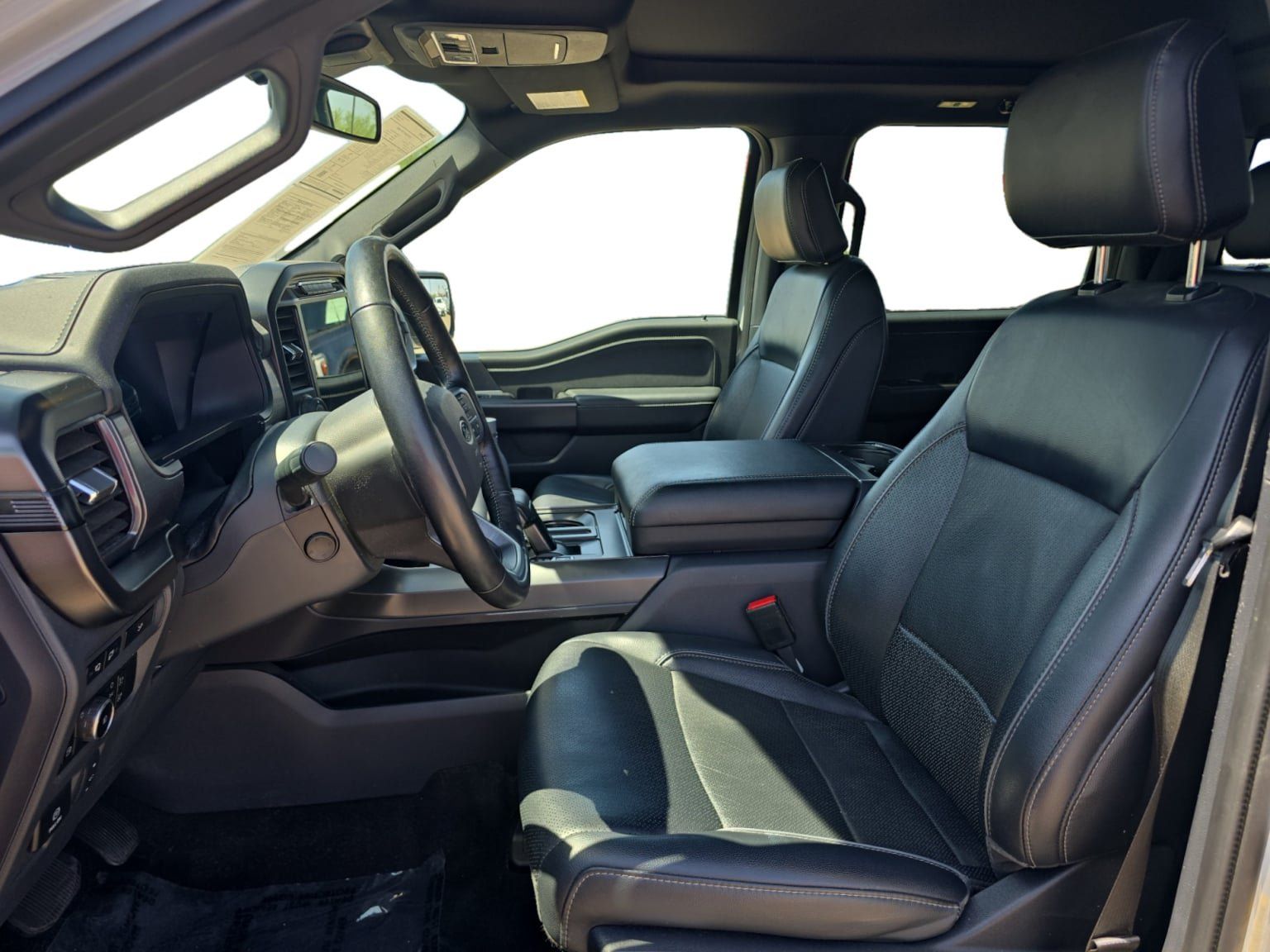 Used 2024 Ford F150 Lariat AWD/4WD image 10