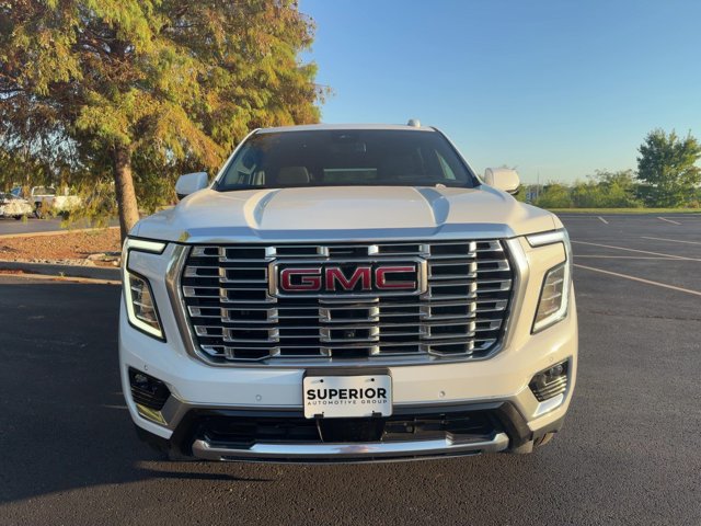 Used 2025 GMC Yukon XL Denali AWD/4WD image 10