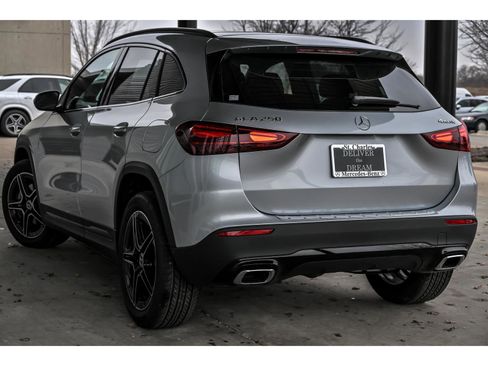 New 2026 Mercedes-Benz GLA 250 4MATIC image 4