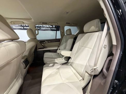 Used 2017 Lexus GX 460 Premium AWD/4WD image 24
