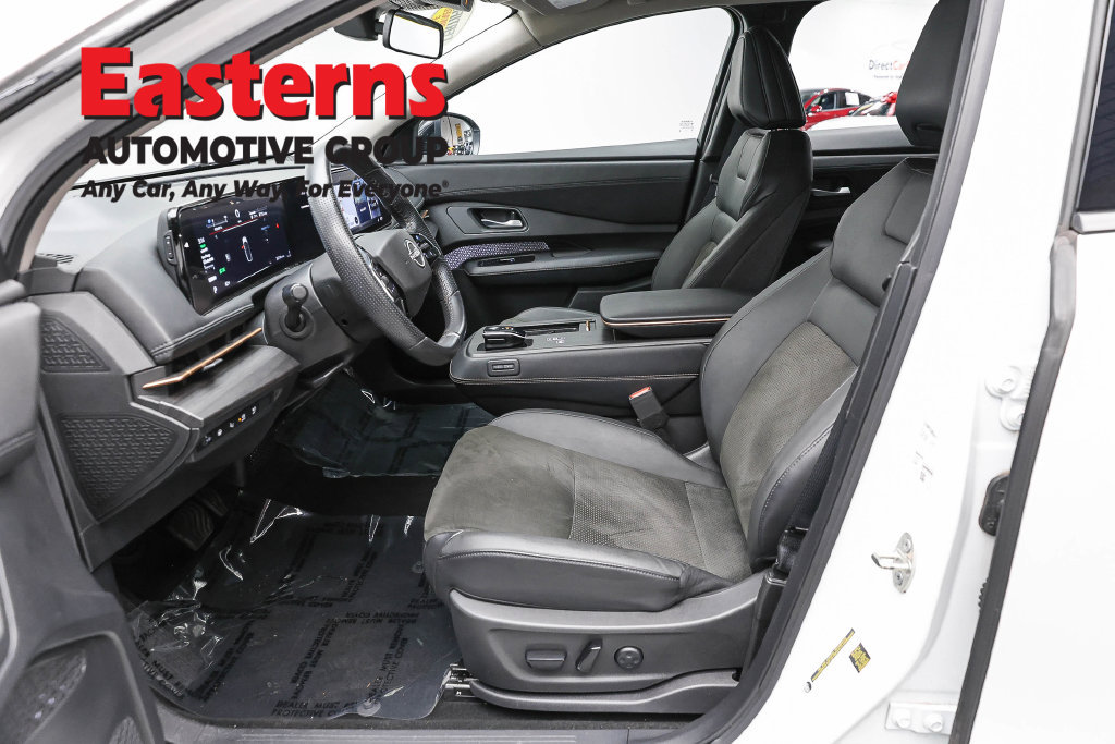 Used 2024 Nissan Ariya FWD image 14