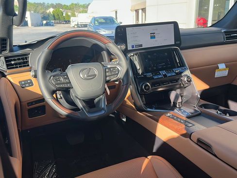 New 2026 Lexus LX 700h Luxury AWD/4WD image 19