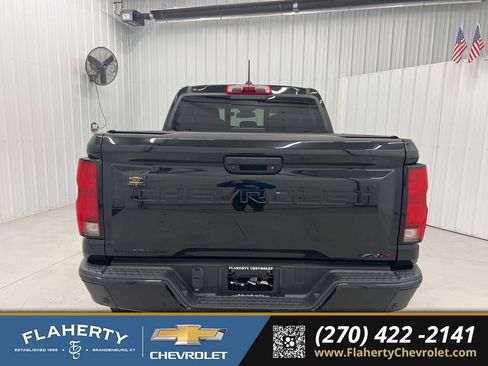 Used 2023 Chevrolet Colorado ZR2 w/ ZR2 Convenience Package III image 4