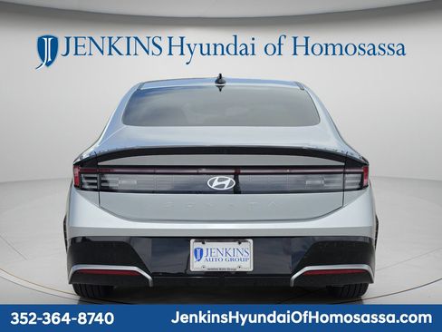 New 2026 Hyundai Sonata SEL FWD image 6