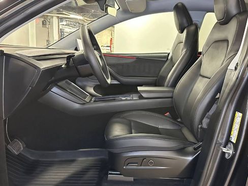 Used 2026 Tesla Model Y 2WD image 20