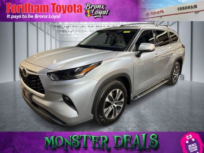 Used 2022 Toyota Highlander XLE