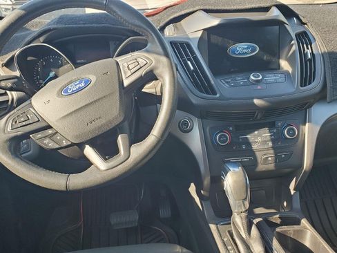 Used 2019 Ford Escape SEL AWD/4WD image 7