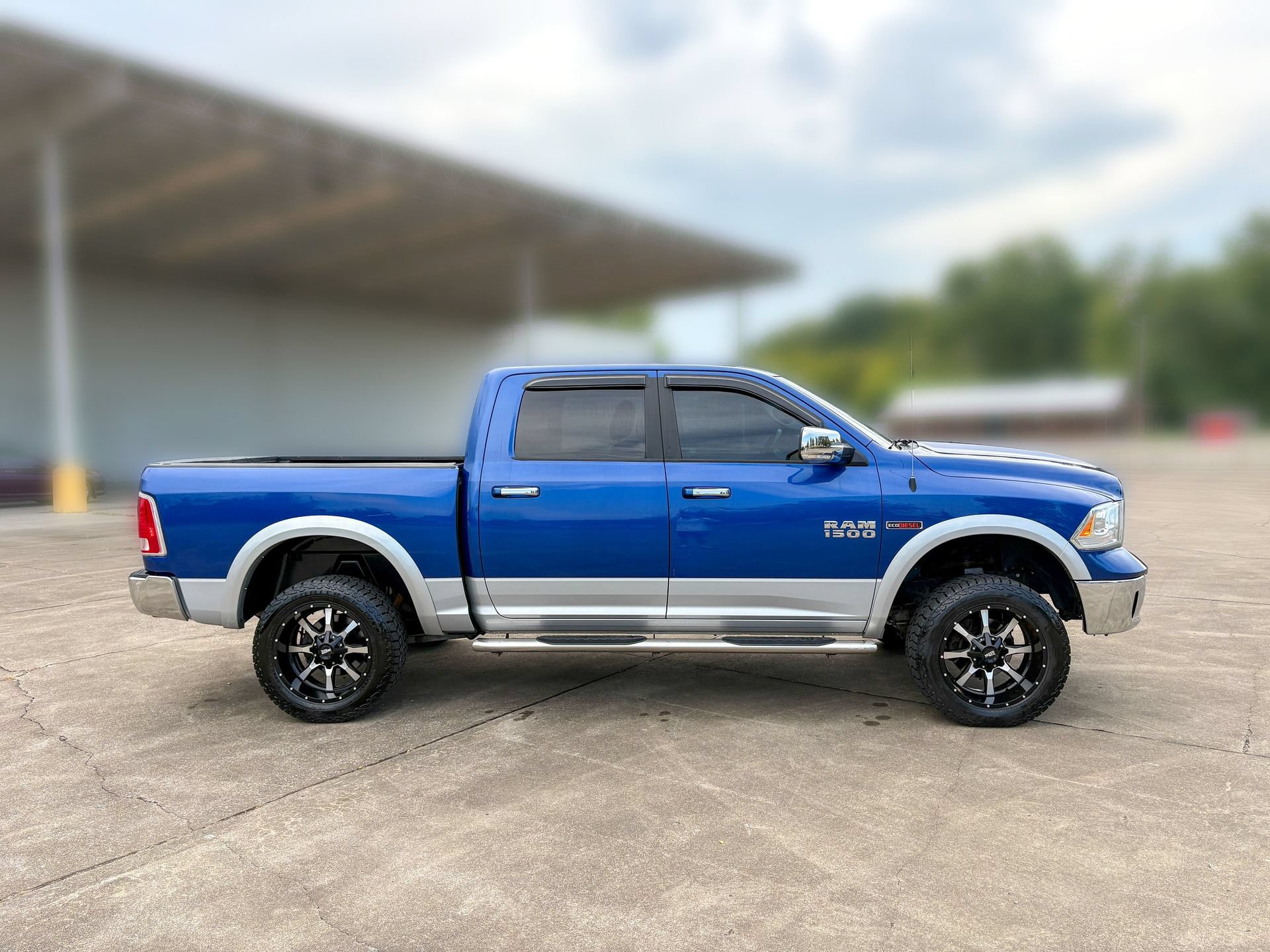 Used 2016 RAM 1500 Laramie w/ Convenience Group AWD/4WD image 15
