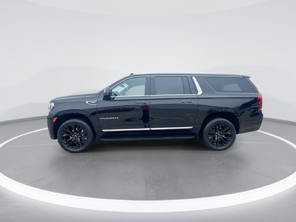 Certified 2024 GMC Yukon XL SLT w/ SLT Luxury Package AWD/4WD image 5
