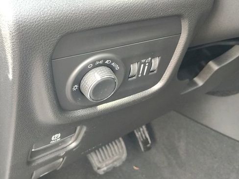 New 2026 Jeep Grand Cherokee Altitude AWD/4WD image 9