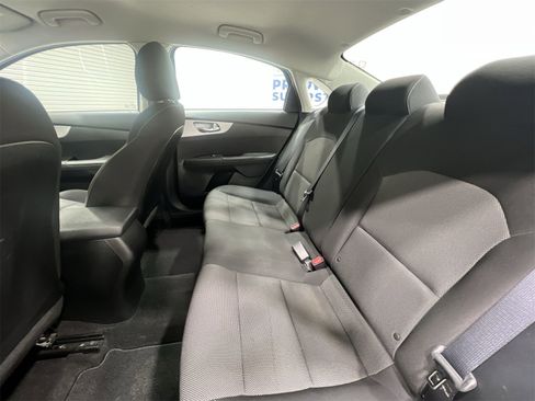 Used 2023 Kia Forte LXS image 21