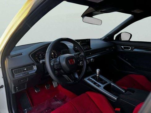 Used 2025 Honda Civic Type R image 21