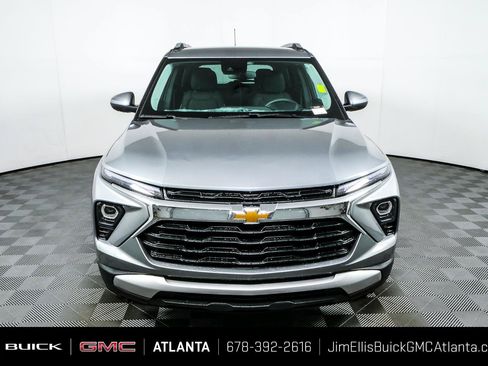 Used 2025 Chevrolet TrailBlazer LT AWD/4WD image 24