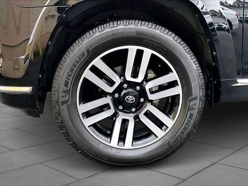 Certified 2022 Toyota 4Runner Limited image 9