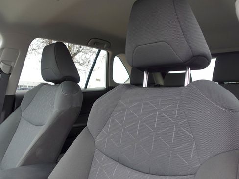 Used 2025 Toyota RAV4 XLE image 10