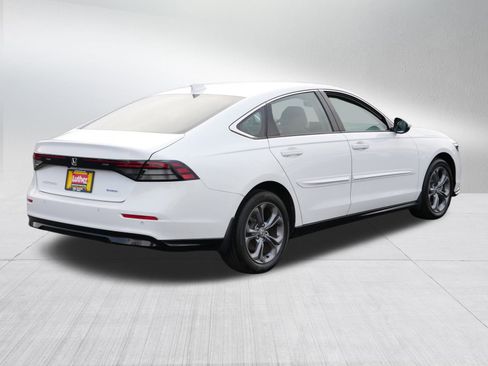 Used 2023 Honda Accord EX-L image 7