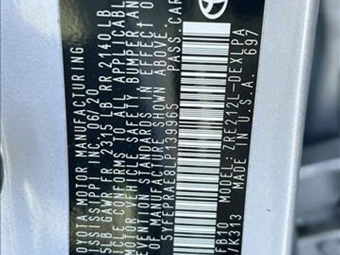 Used 2020 Toyota Corolla LE image 27