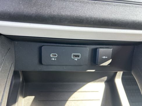 Used 2020 Land Rover Defender 110 HSE image 41