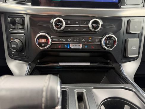 Used 2021 Ford F150 Lariat AWD/4WD image 29