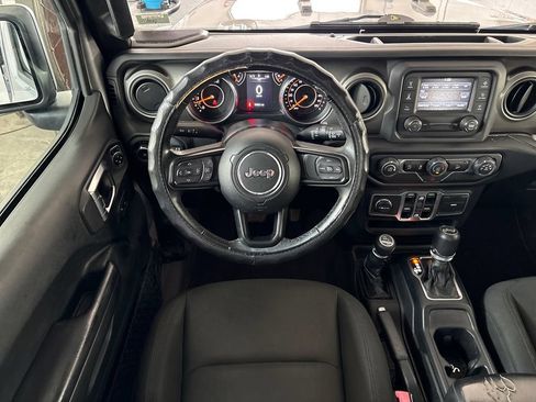 Used 2018 Jeep Wrangler Unlimited Sport S AWD/4WD image 17