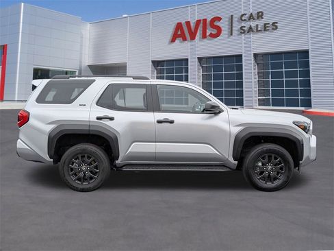 Used 2025 Toyota 4Runner SR5 image 5