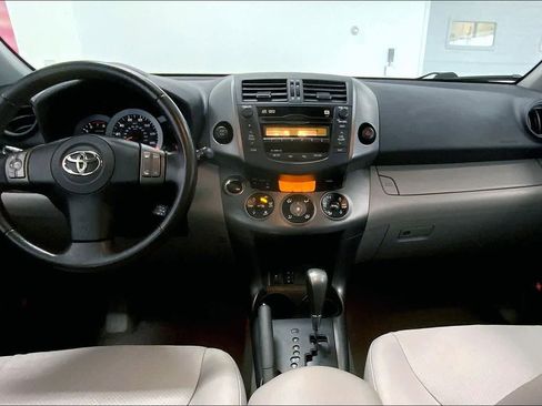 Used 2011 Toyota RAV4 Limited w/ Limited Extra Value Pkg AWD/4WD image 8