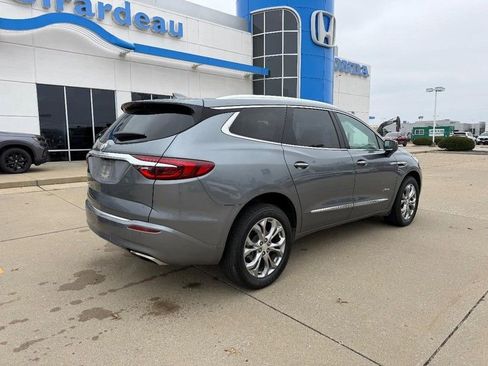 Used 2020 Buick Enclave Avenir w/ Avenir Technology Package image 2