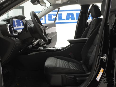 New 2026 Chevrolet Trax LT FWD image 15