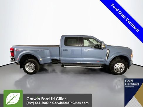 Used 2023 Ford F450 Lariat w/ FX4 Off-Road Package image 18
