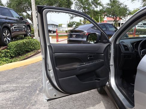 Used 2022 Mitsubishi Outlander Sport FWD image 17