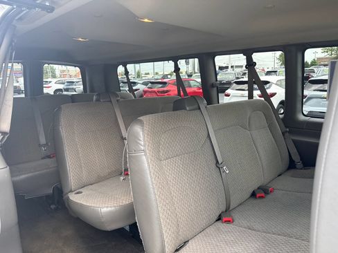 Used 2019 Chevrolet Express 3500 LT w/ LT Preferred Equipment Group RWD image 37