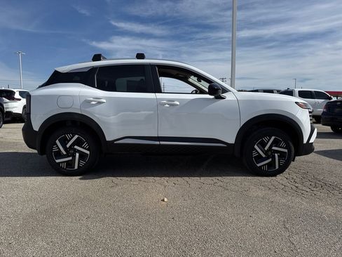 New 2026 Nissan Kicks SV w/ Charging Package image 6