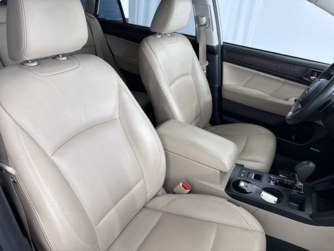Used 2019 Subaru Outback 3.6R Limited image 13