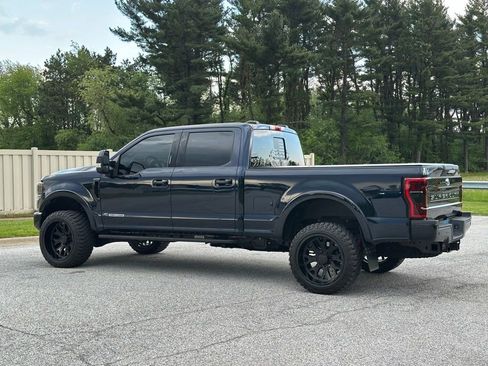 Used 2022 Ford F250 Lariat w/ Tremor Off-Road Package AWD/4WD image 5