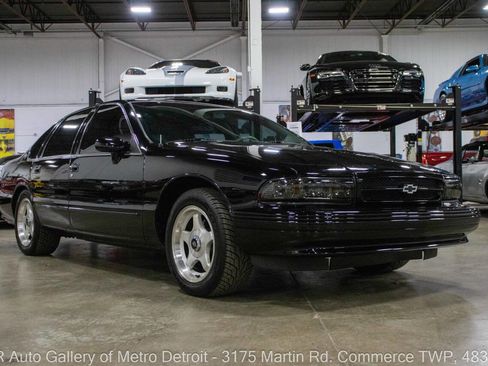 Used 1994 Chevrolet Impala SS image 10